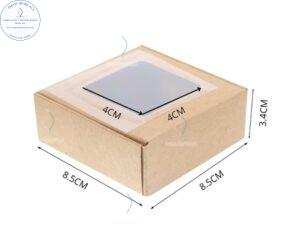 Caja de cartón kraft con ventana C004