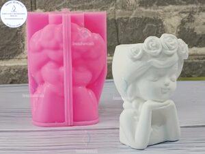 Molde de Silicona 3D Maceta de Niña con Corona de Rosas 7. 5 cm de largo y 4.5 de anchoM613